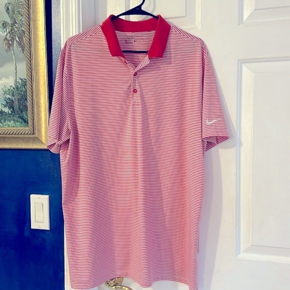 NWOT Men’s Nike Red & White Striped 100% Polyester Short Sleeve Golf Polo Sz XL - Picture 1 of 7